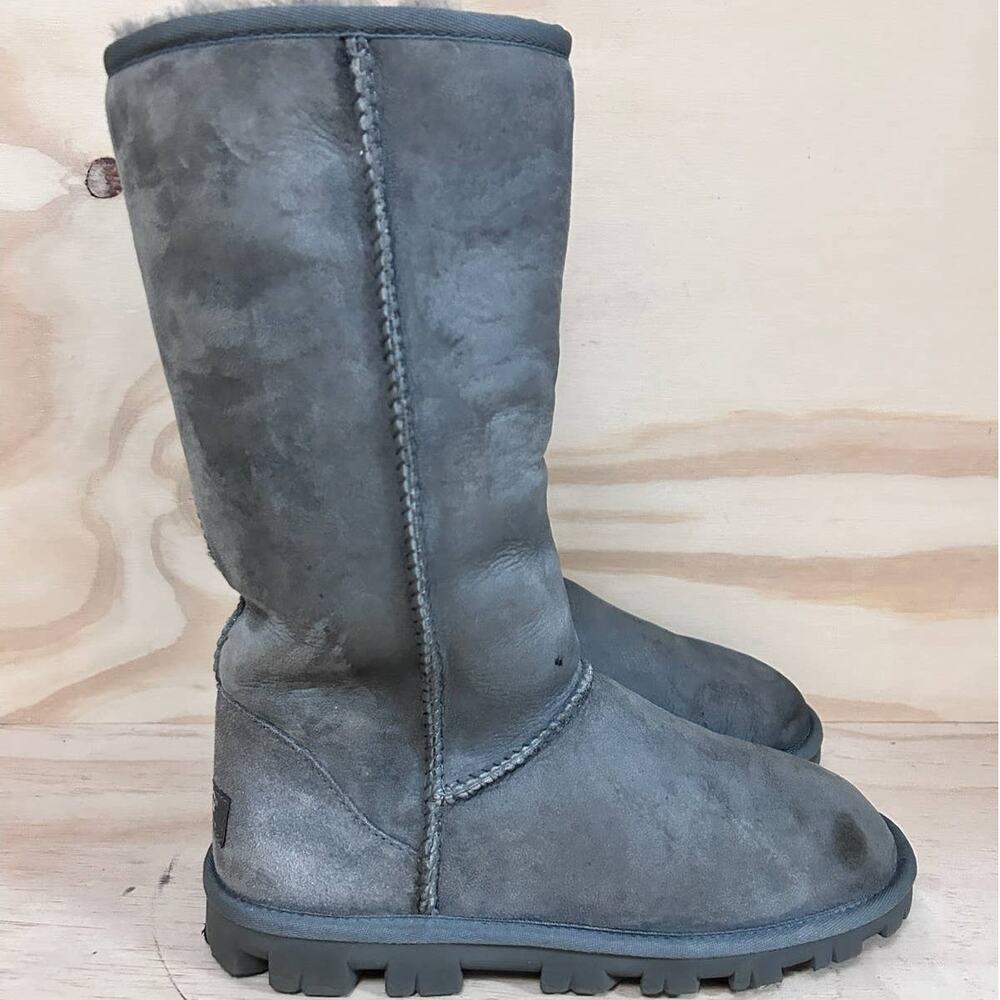 UGG Australia - Essential Tall Classic - Boots - Gray - Women's - 7 - S/N 5845